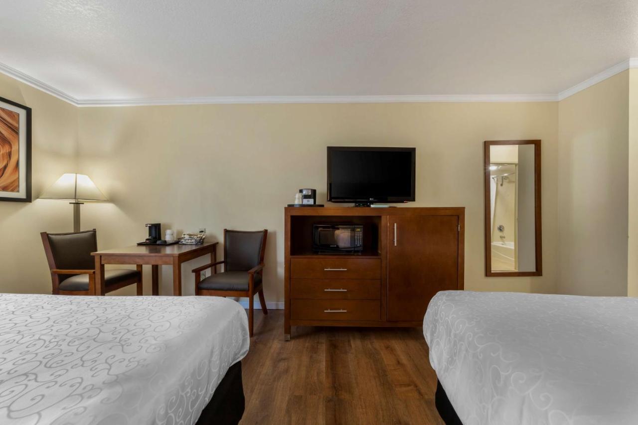 Best Western Plus Northwoods Inn Crescent City Ngoại thất bức ảnh